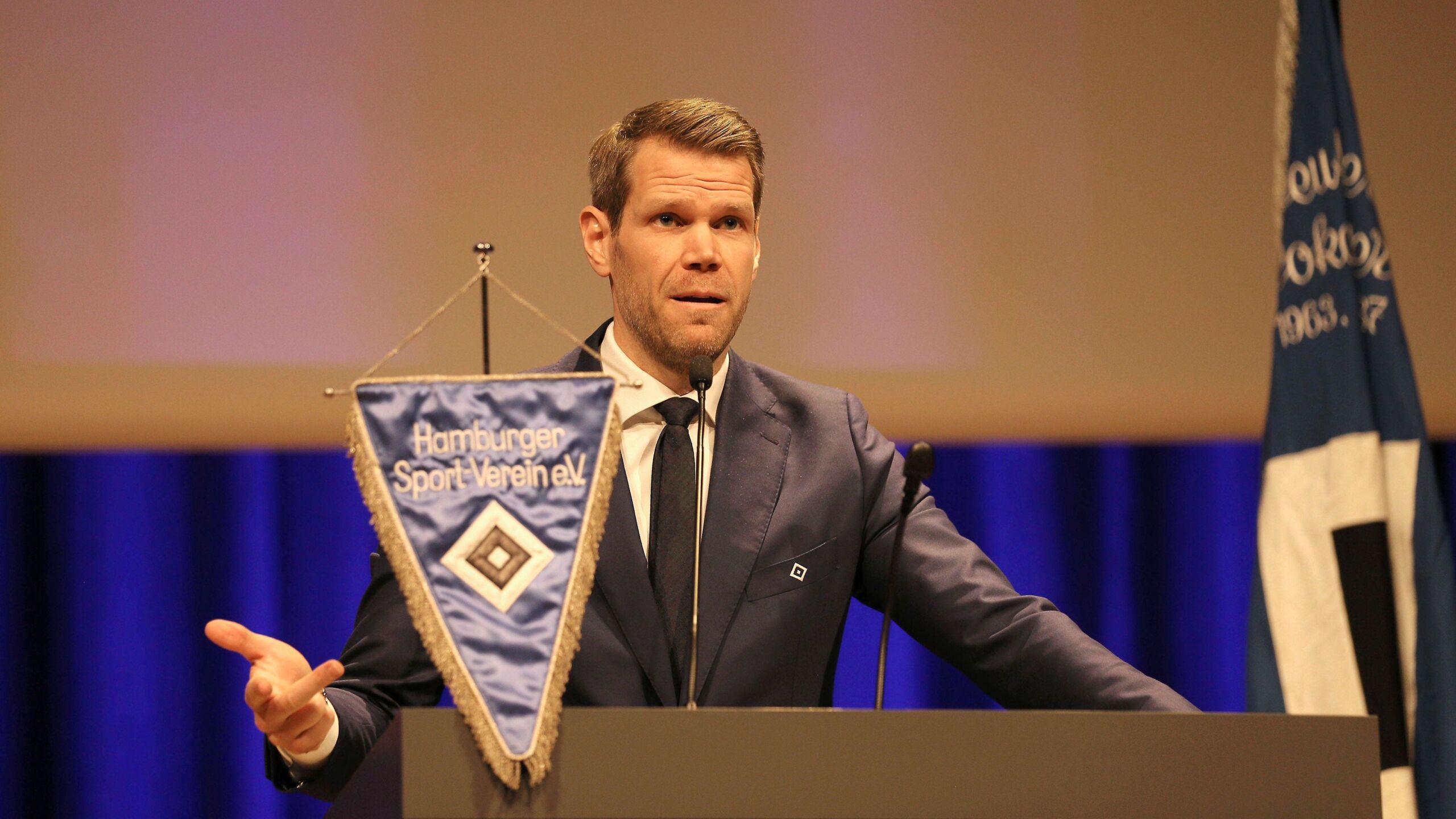 Huwer Der HSV ist schuldenfrei GOALRADAR