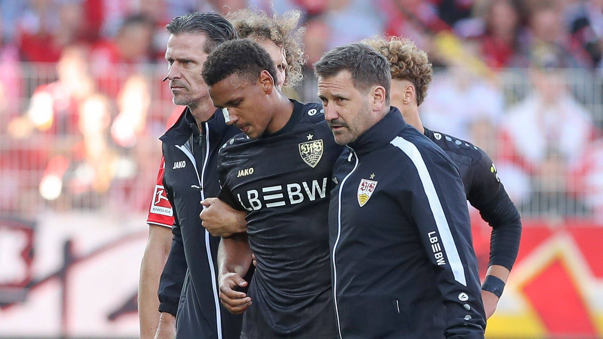 Verdacht auf Nasenbeinbruch VfB befürchtet längere Ausfallzeit von Jaquez GOALRADAR