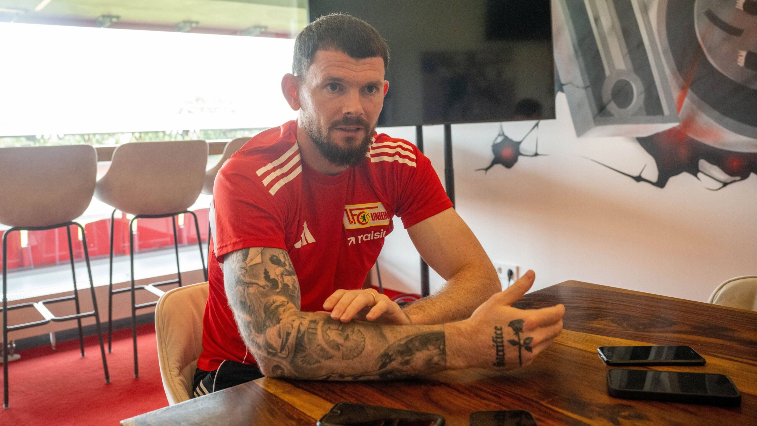 Burke Ich wusste nicht was ich tun sollte also habe ich applaudiert GOALRADAR