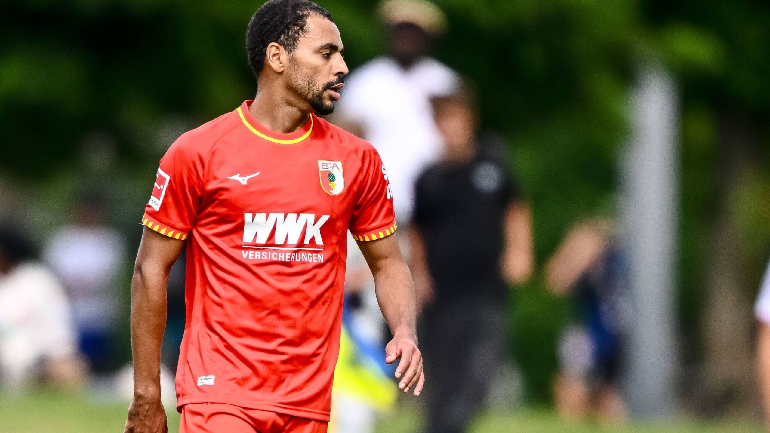 Nach VierSekundenGrätsche FCA bangt noch um Baller ClaudeMaurice GOALRADAR