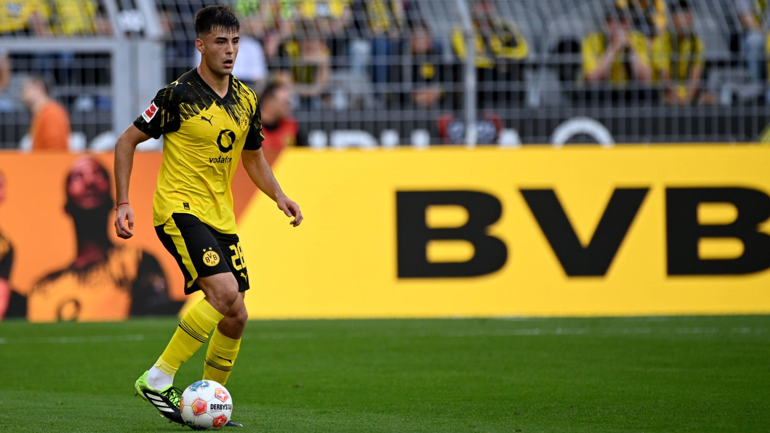 Anselmino Vier Grätschen und ein Schreckmoment GOALRADAR