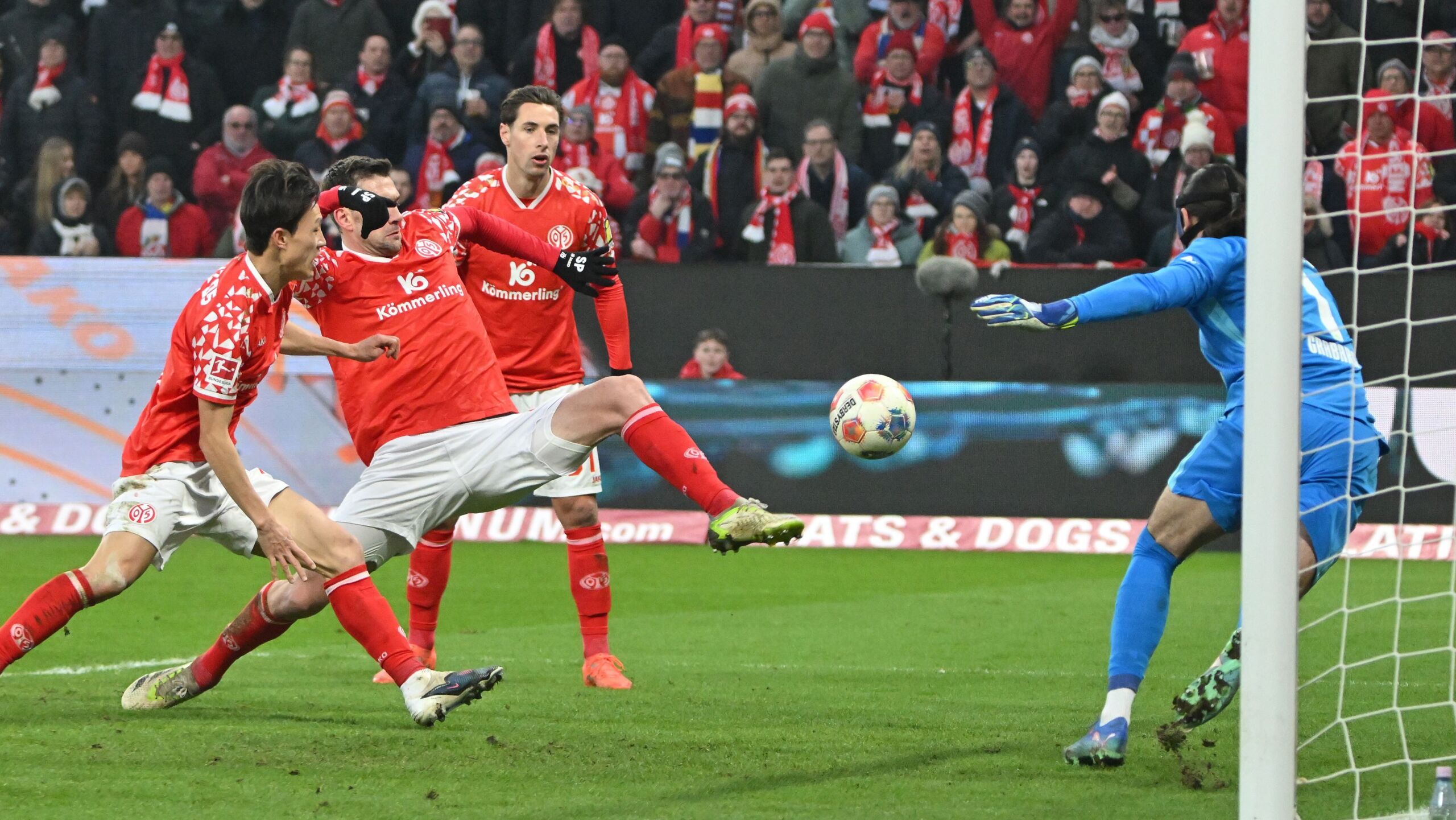 Für MainzTrainer Fischer ist Bells Jubiläum ein schönes Brett GOALRADAR