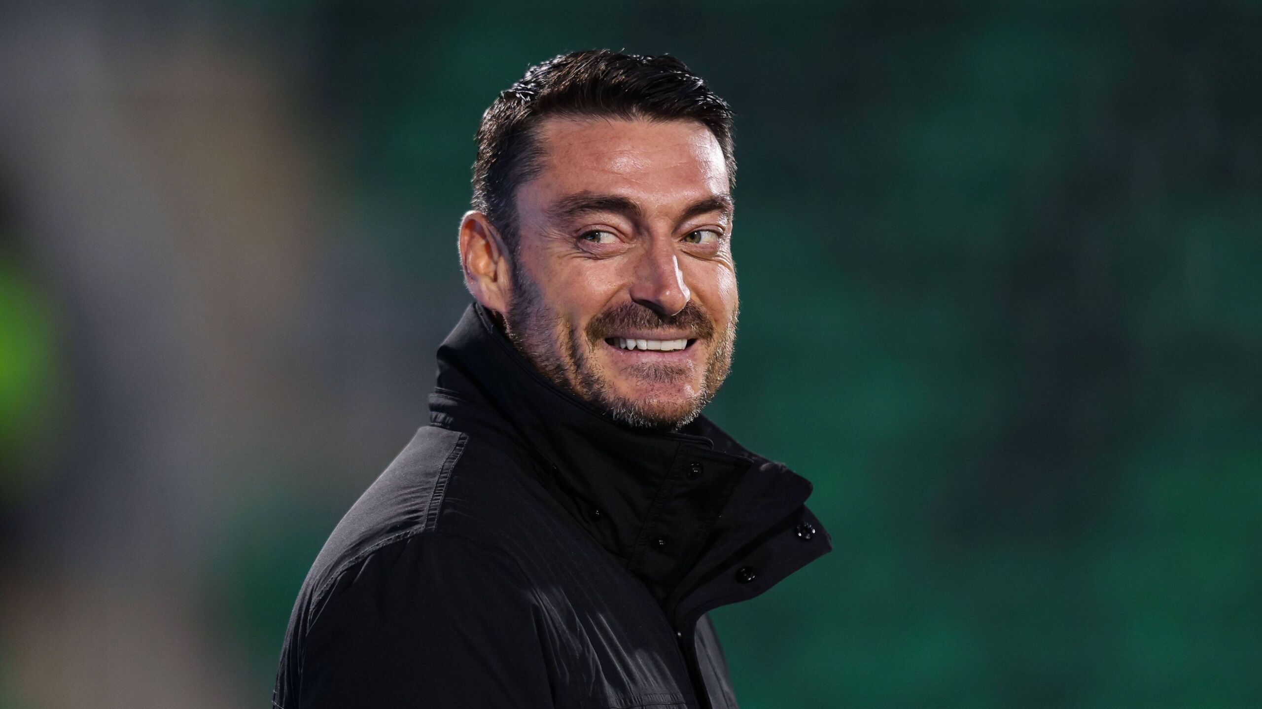 Amtsbeginn am Montag Riera ist neuer Trainer in Frankfurt GOALRADAR
