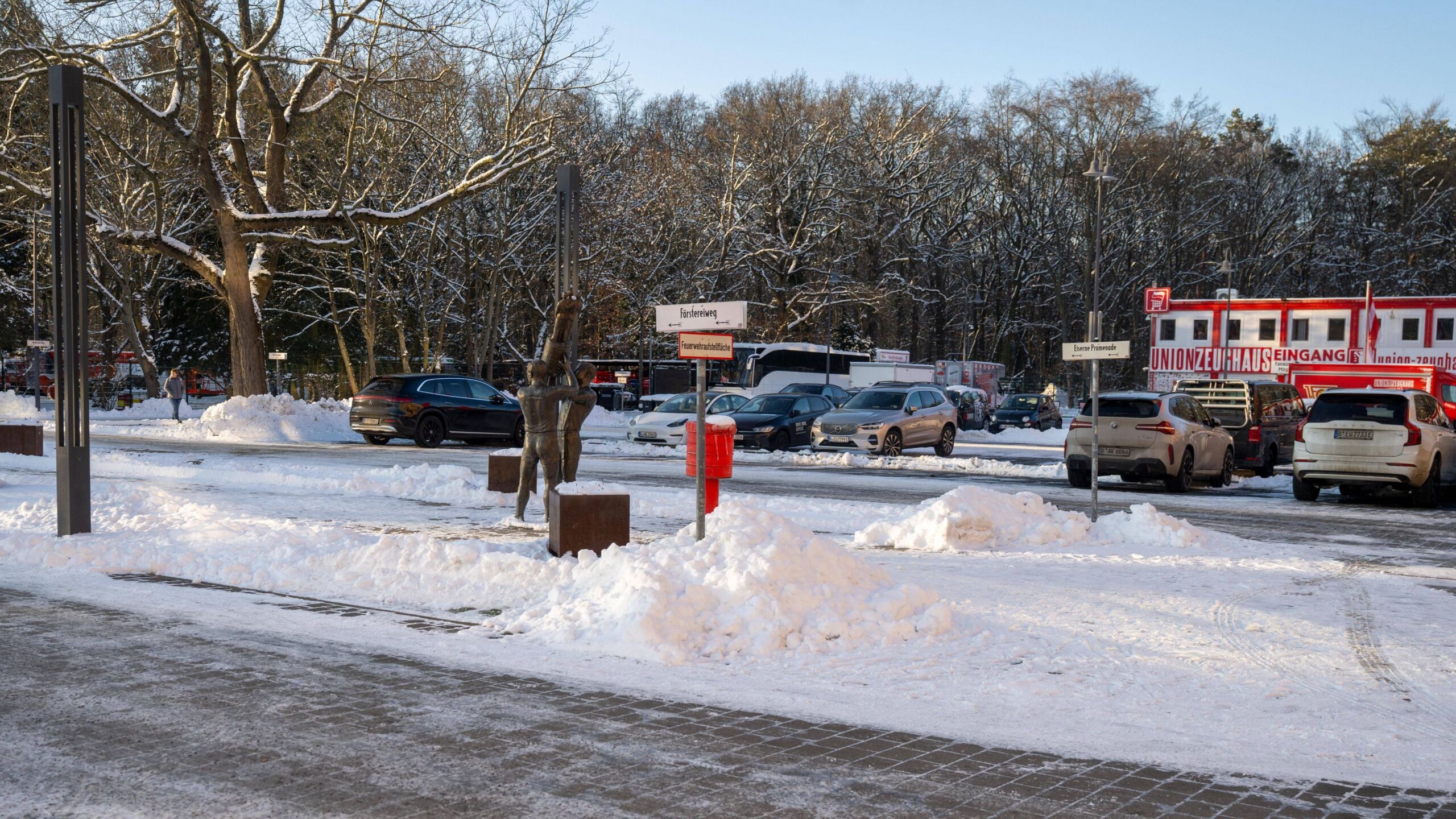 Spielabsagen in der Bundesliga DFL wegen Wetter alarmiert GOALRADAR