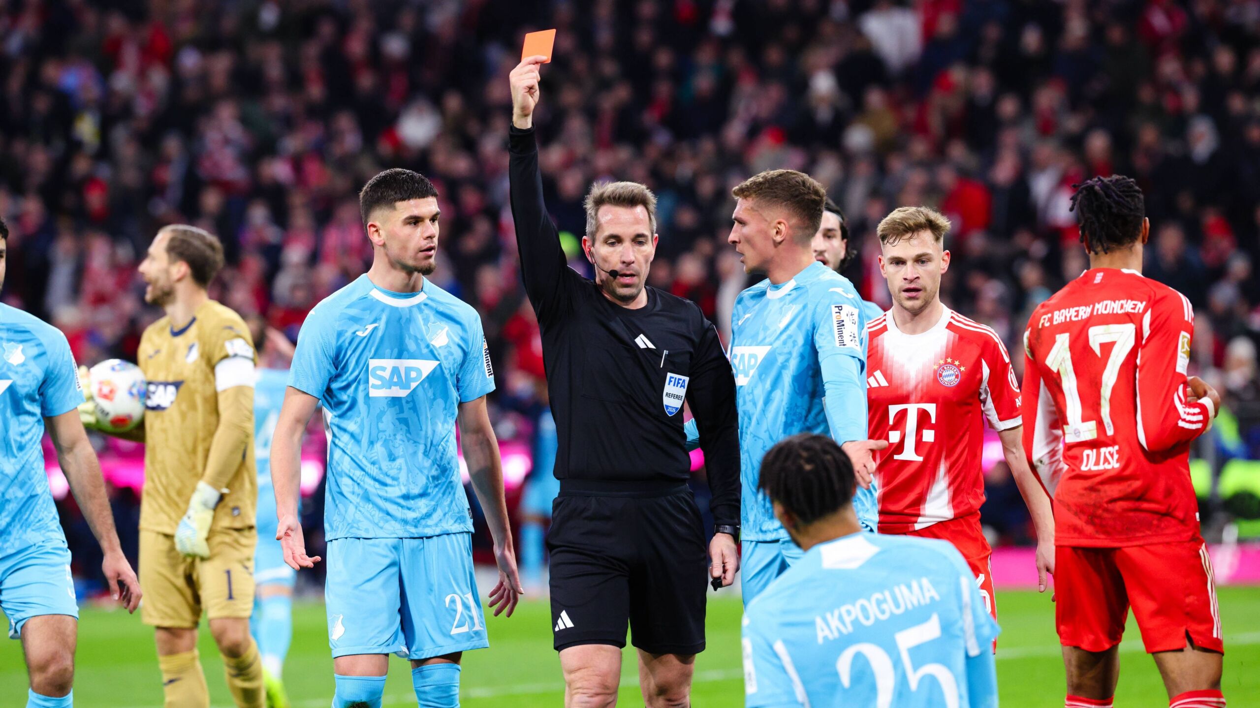 Deine Meinung ist gefragt Hat Deutschland ein SchiriProblem GOALRADAR