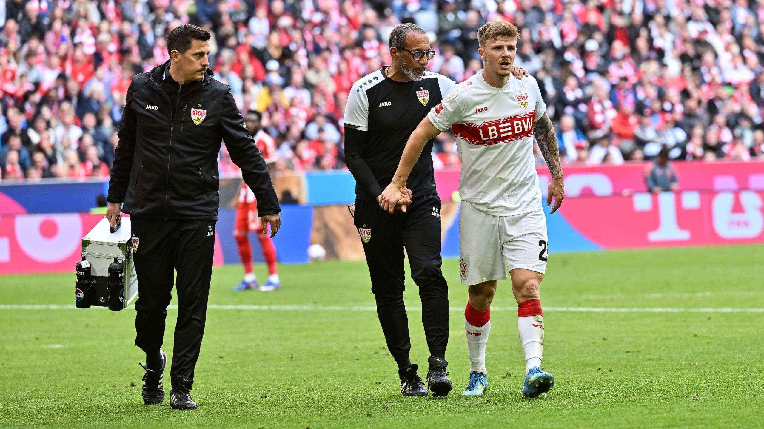 Vor beiden Patzern verletzt Stuttgart in den kommenden Tagen ohne Jeltsch GOALRADAR