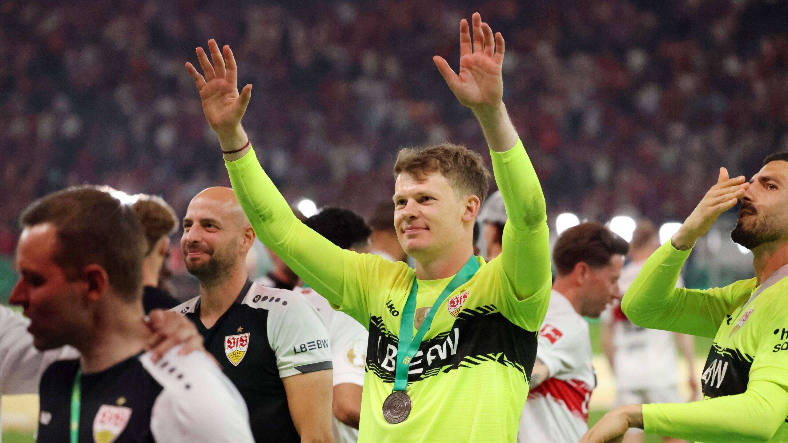 VfB verabschiedet Nübel Sensationelle Zeit GOALRADAR