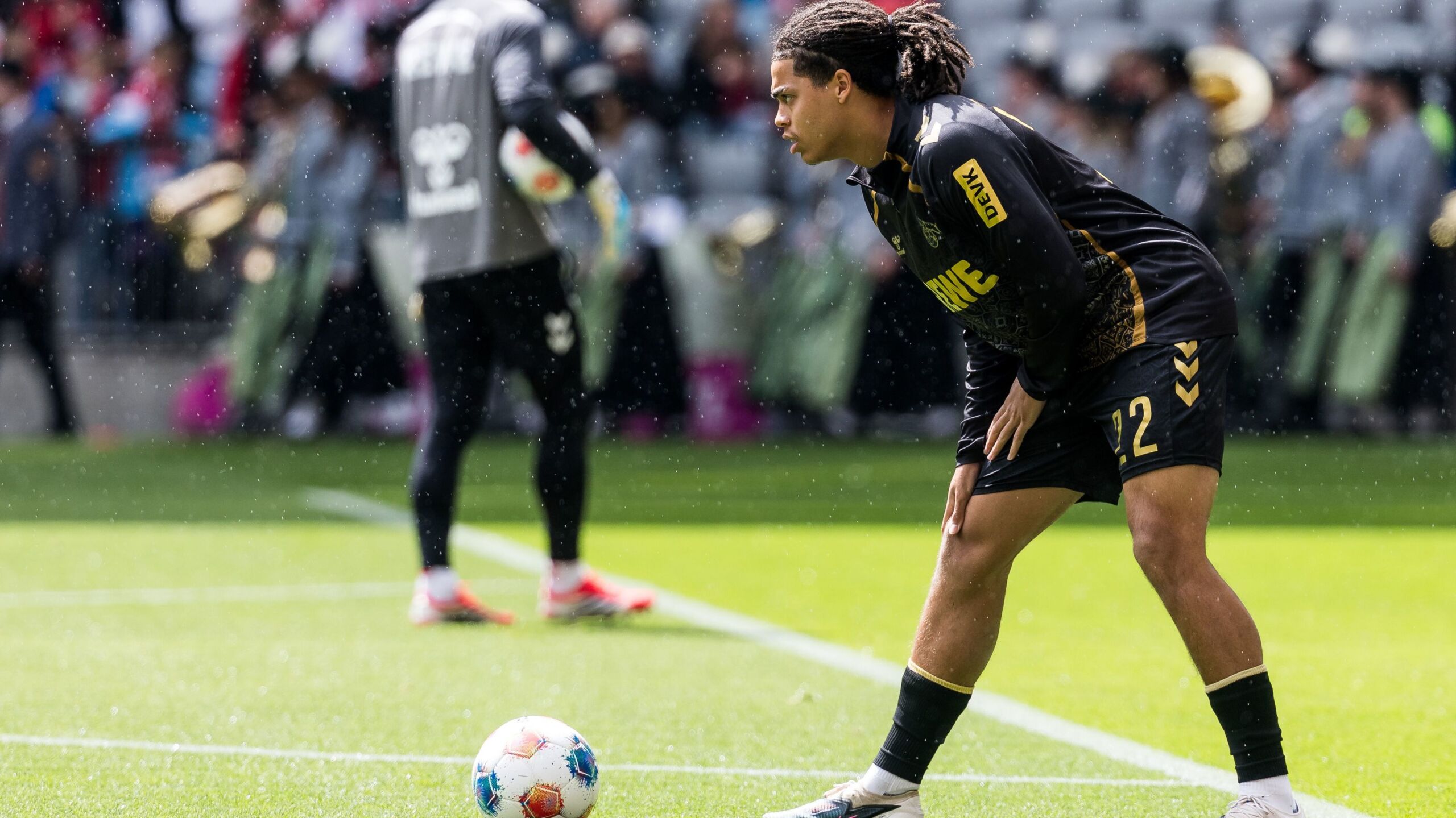 Günstiger als die Kaufoption Köln verpflichtet CityTalent SimpsonPusey fest GOALRADAR