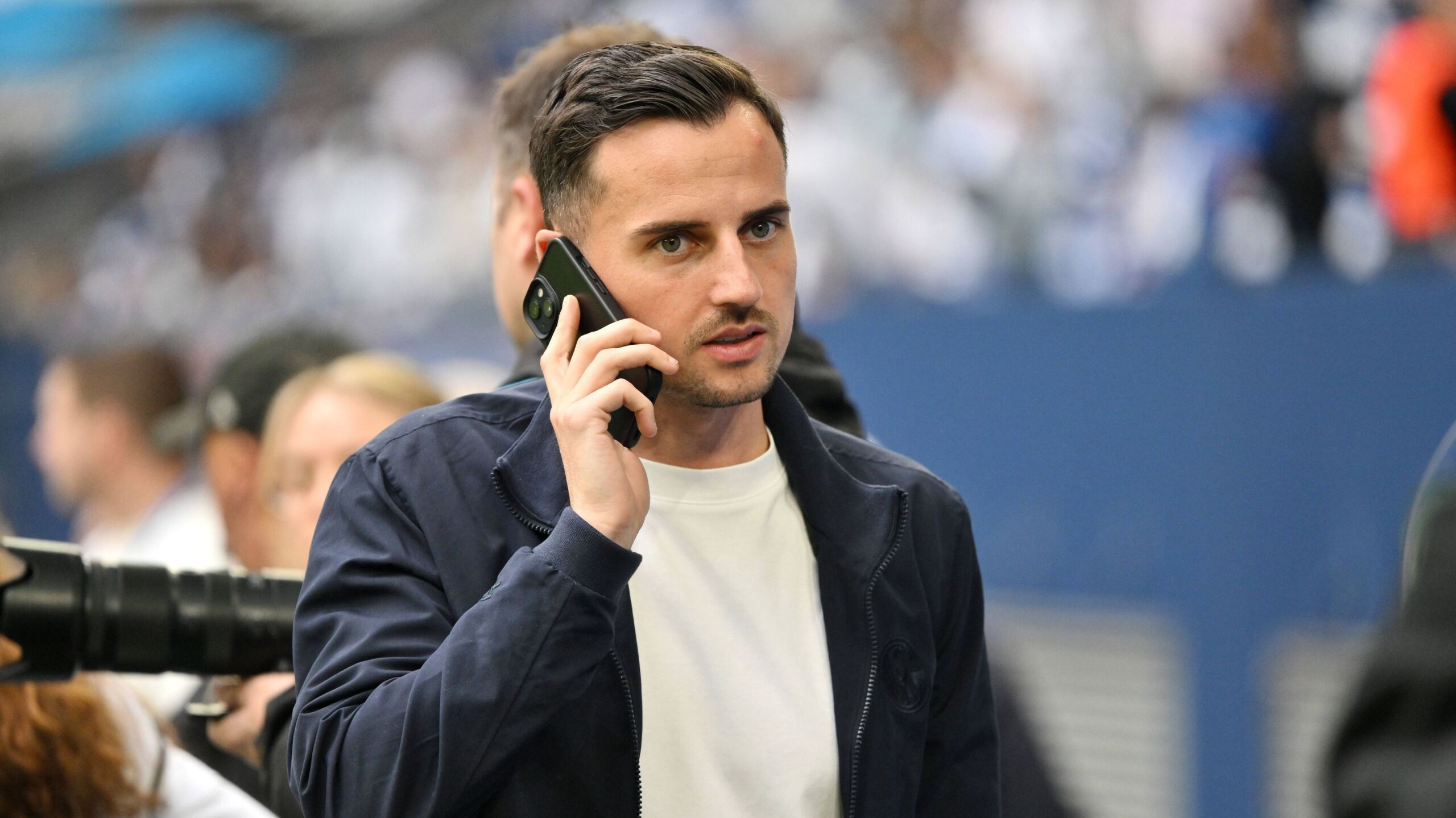 In zwei Transferfenstern überzeugt Schalke befördert Lüftl GOALRADAR