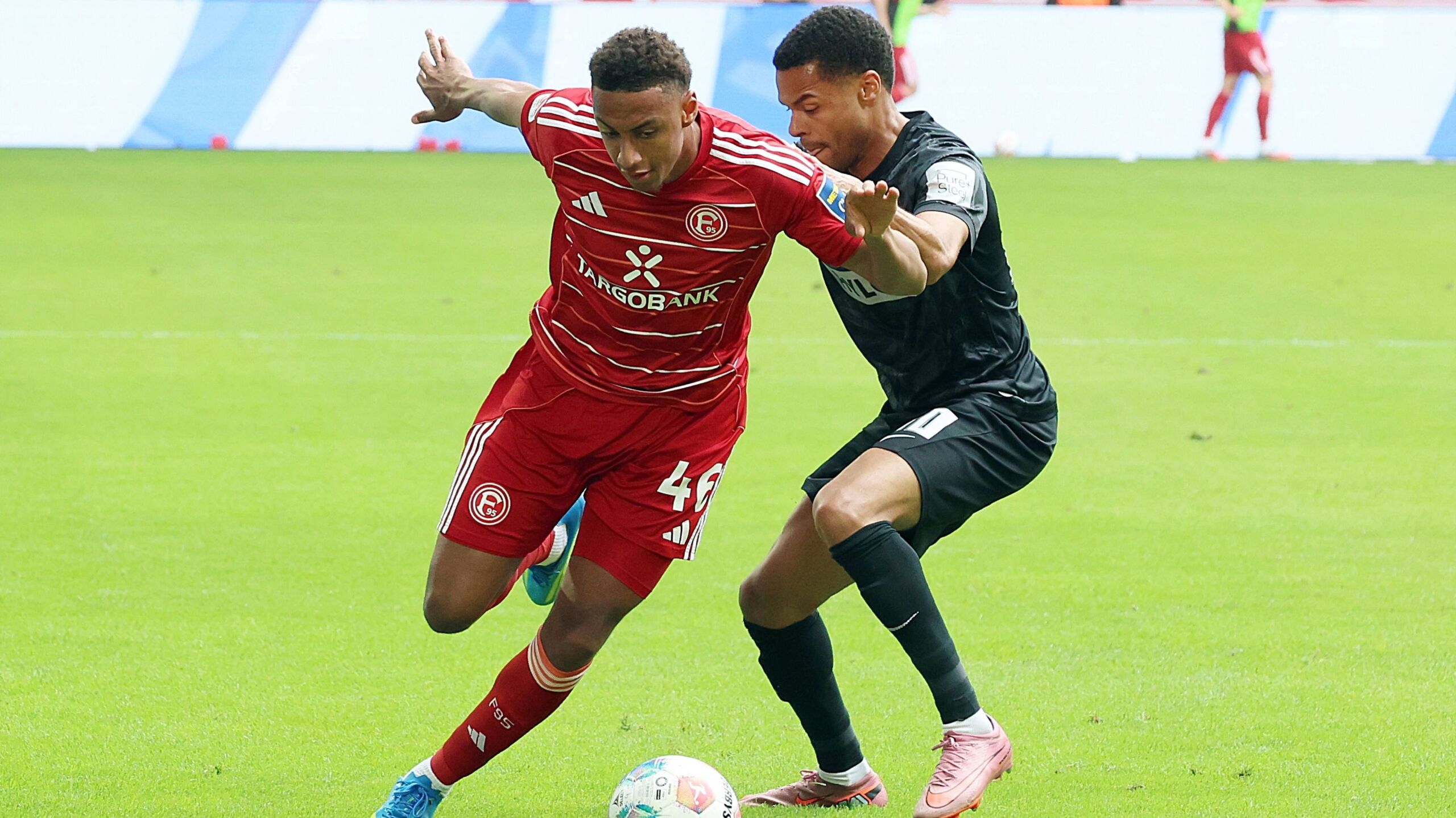 Für rund 16 Millionen Euro Augsburg holt Düsseldorfs Suso GOALRADAR