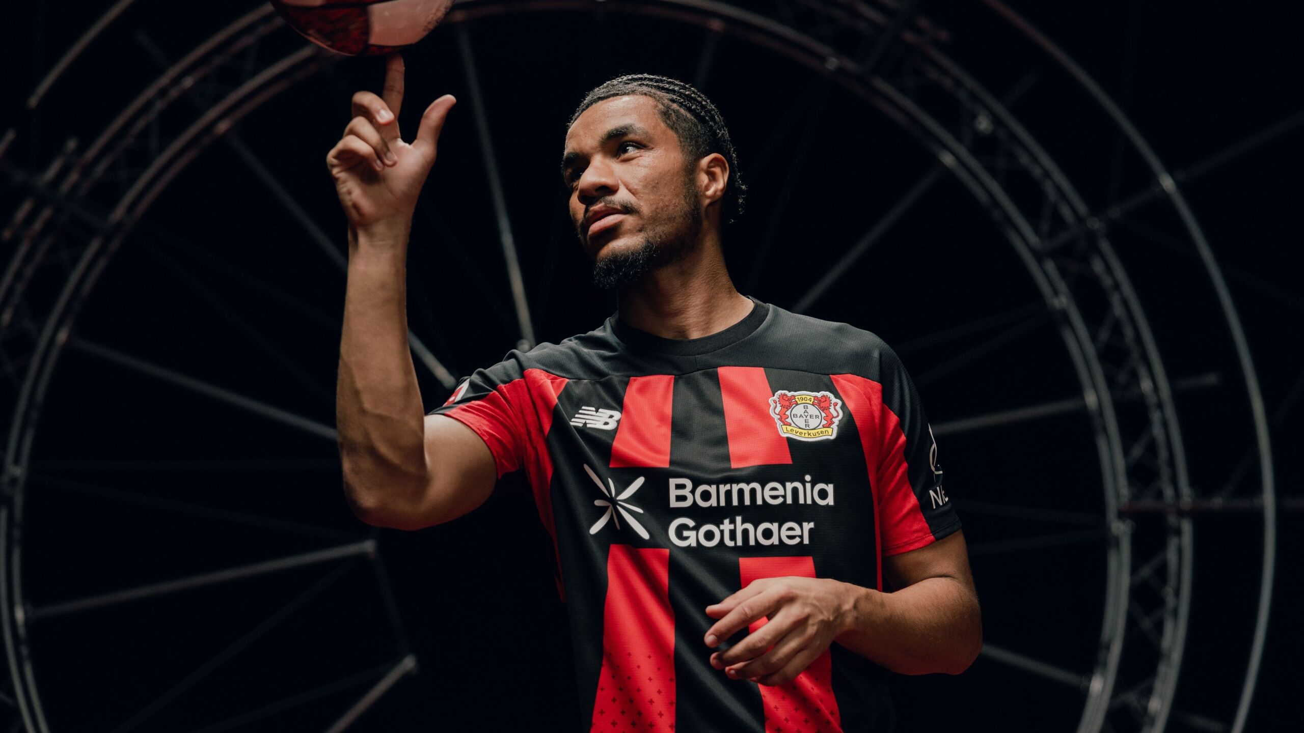 Im klassischen StreifenLook Leverkusen präsentiert neues Heimtrikot GOALRADAR
