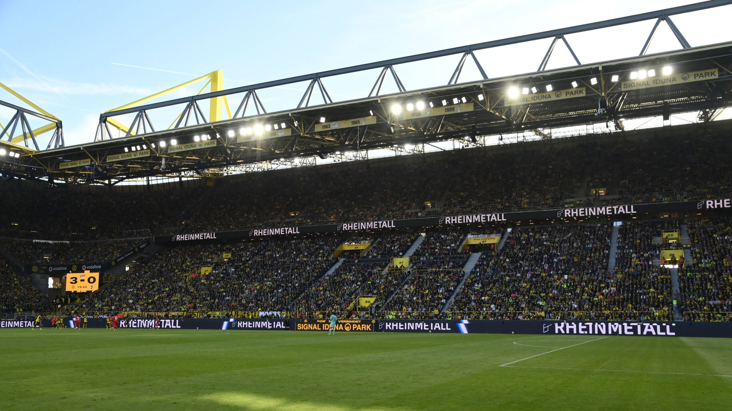 Polizei und NRWKlubs erneuern Vereinbarung zur Stadionsicherheit GOALRADAR