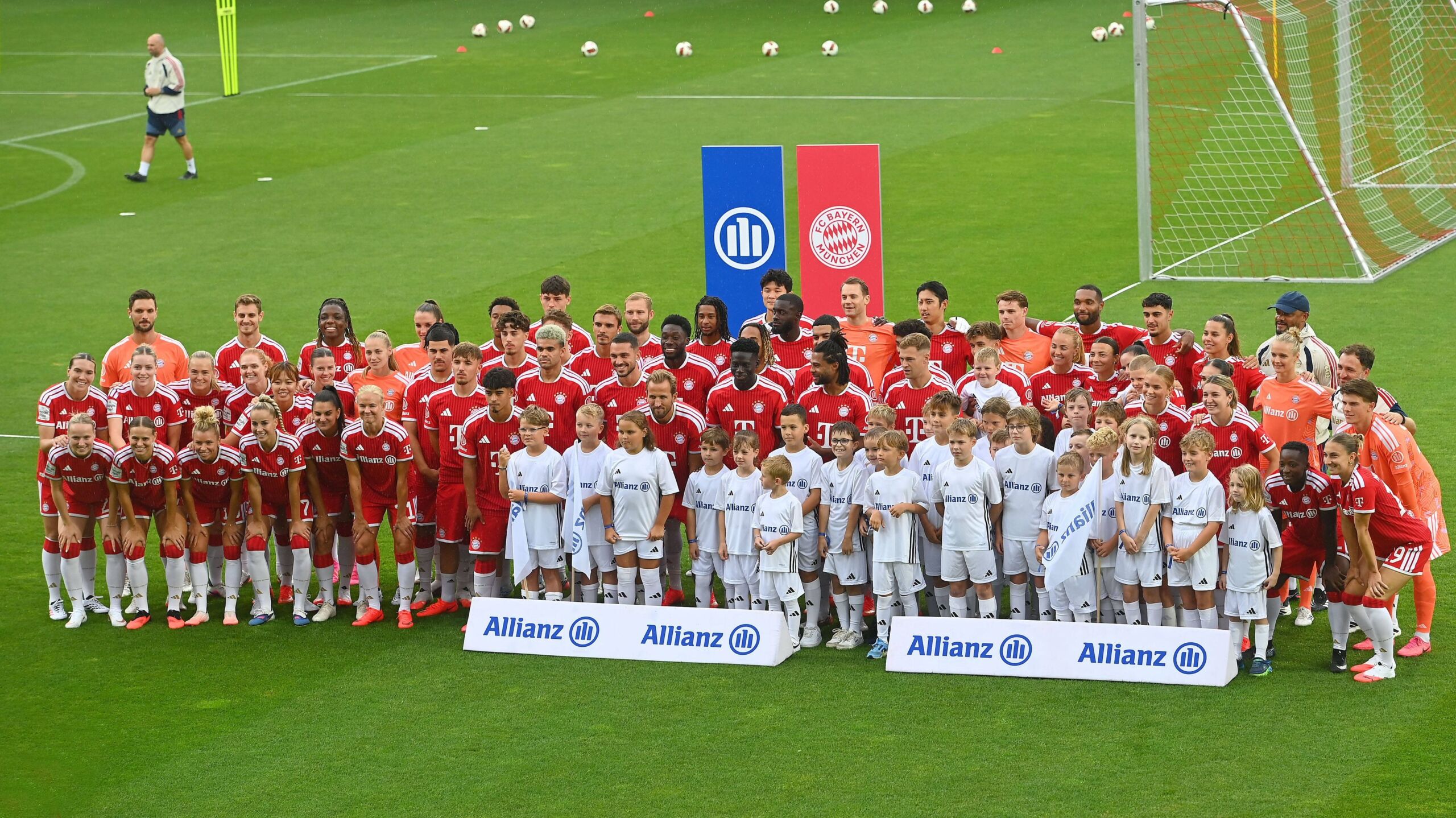 Saibari macht Lust auf mehr Musiala fehlt Bayern präsentiert seine Teams GOALRADAR