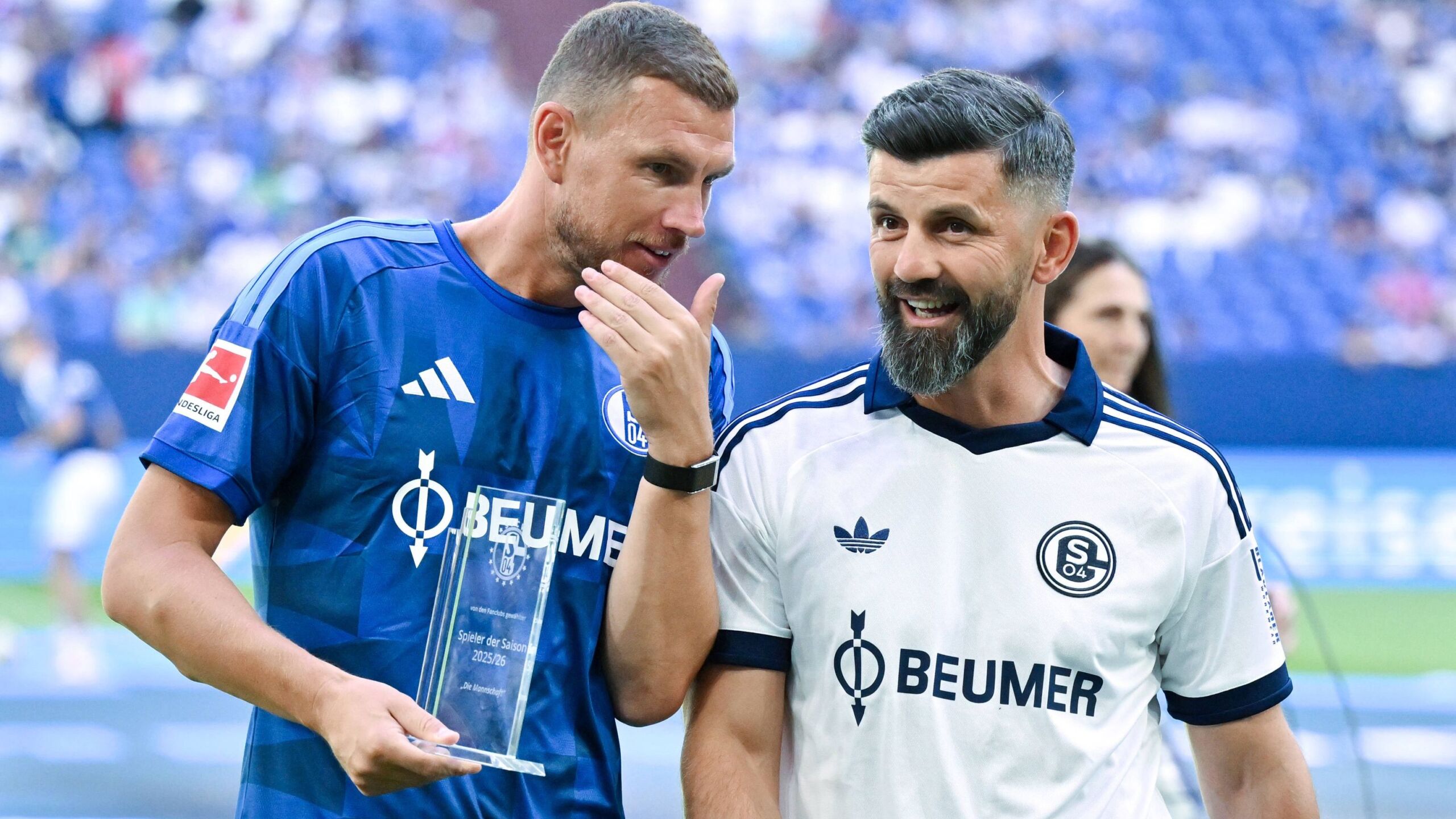 Beklopptester Klub Europas Schalker Auswärtstrikot in kürzester Zeit ausverkauft GOALRADAR