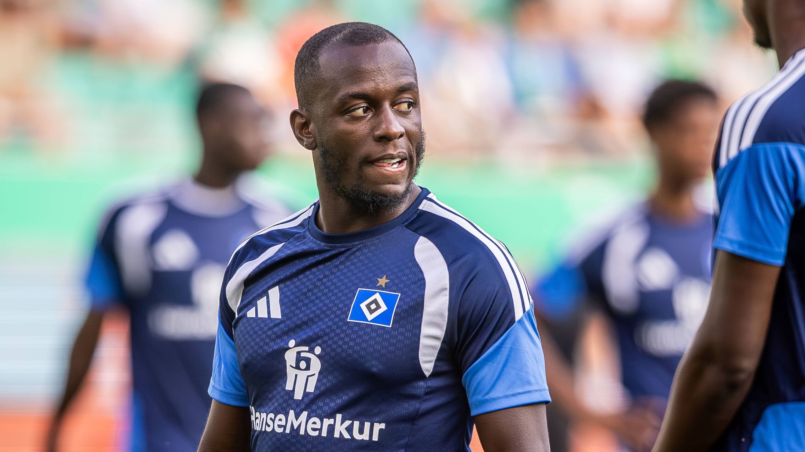 Keine Perspektive mehr HSV stellt Dompé für Gespräche frei GOALRADAR