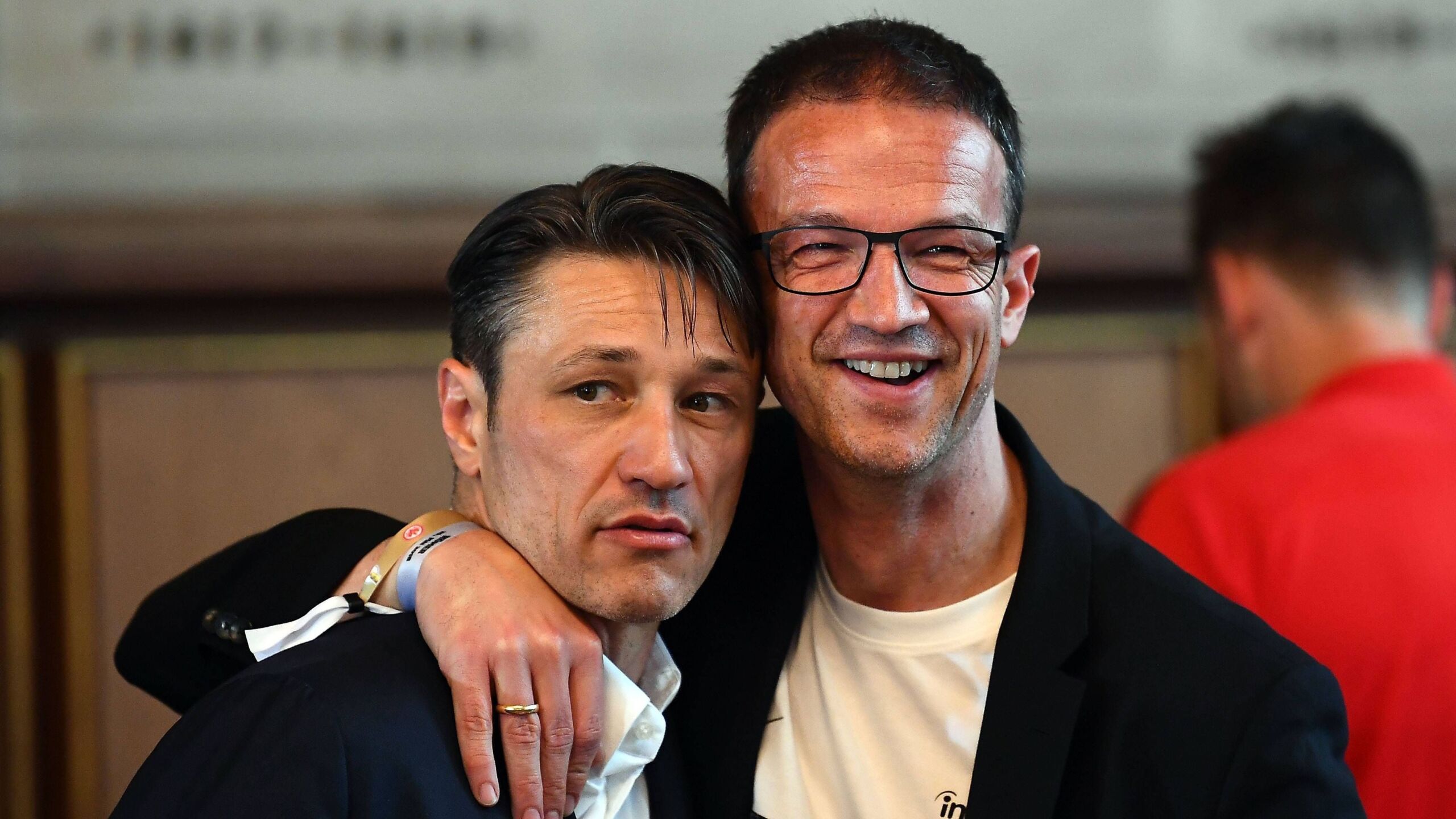 Bobic über Kovac Die Spieler müssen Schmerzen aushalten GOALRADAR